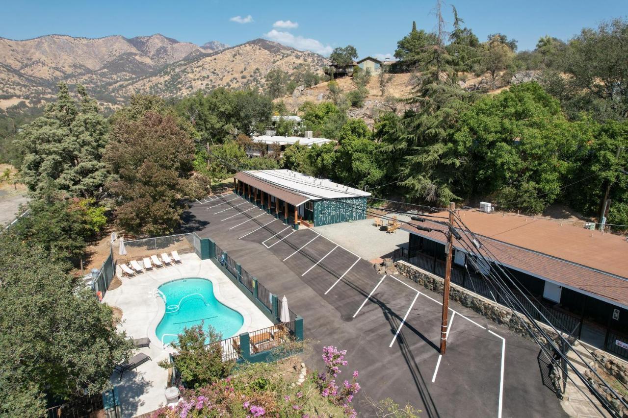 The Belle Sequoia Motel Rm9 Three Rivers Εξωτερικό φωτογραφία