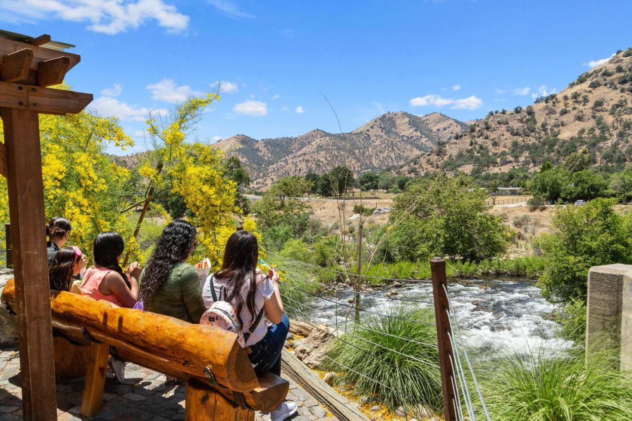The Belle Sequoia Motel Rm9 Three Rivers Εξωτερικό φωτογραφία